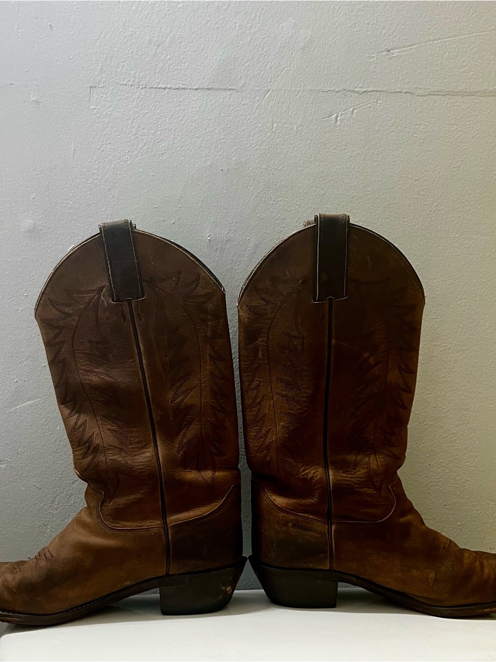 Justin Boots Brown Embroidered Leather Cowboy Boots - Men